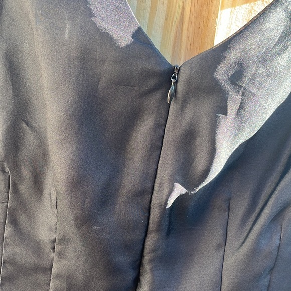 Black BEBE Midi Dress size medium size 6 light weight dress - Picture 4 of 6